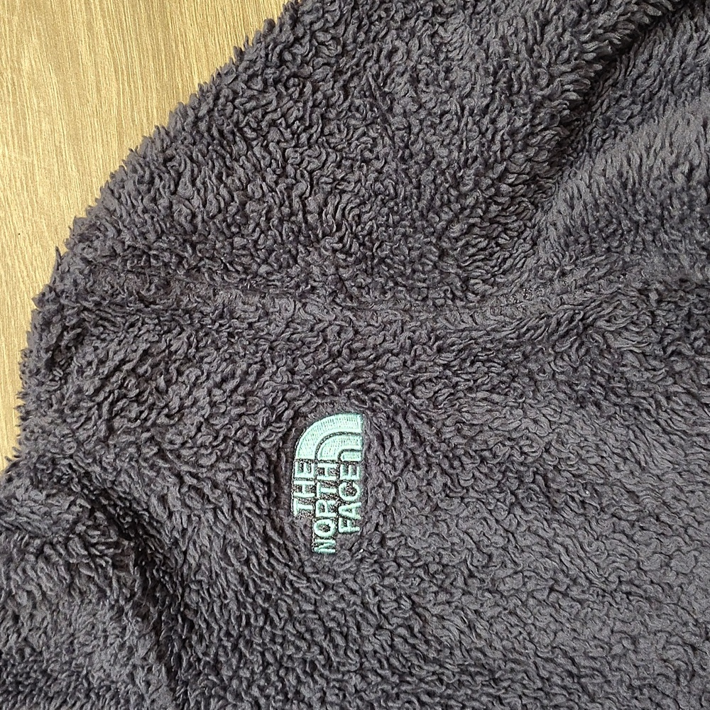 The North Face Purple Teddy Jacket,  Sherpa Ladies Jacket,  Size X-Small - Picture 3 of 7